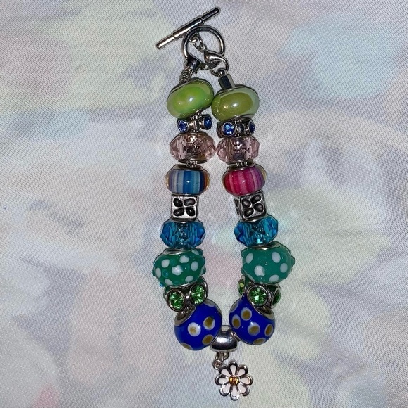 Handmade Bracelet, Springtime, Colorful, Daisy, Glass Beads, Charms, Crystal Bea - Picture 5 of 5